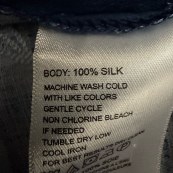 Tommy Bahama 100% Silk Men XXL Hawaiian Shirt Blue Floral Camp Button Front - Picture 12 of 12